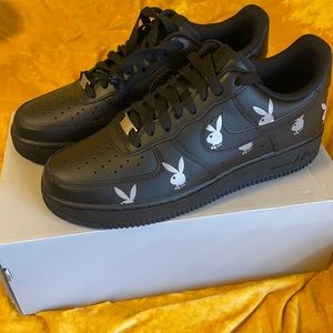 BRAND NEW Nike Custom Made Playboy Bunny Sneakers